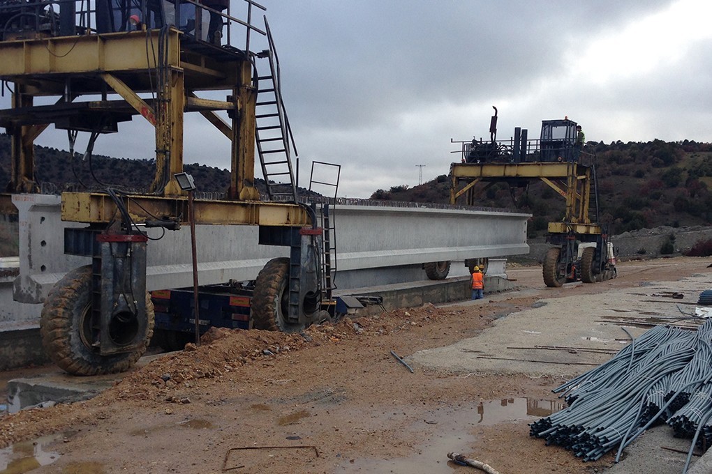 ANKARA-SİVAS HIZLI TREN PROJESİ ÖN GERİLİMLİ KİRİŞ ÜRETİMİ VE MONTAJI